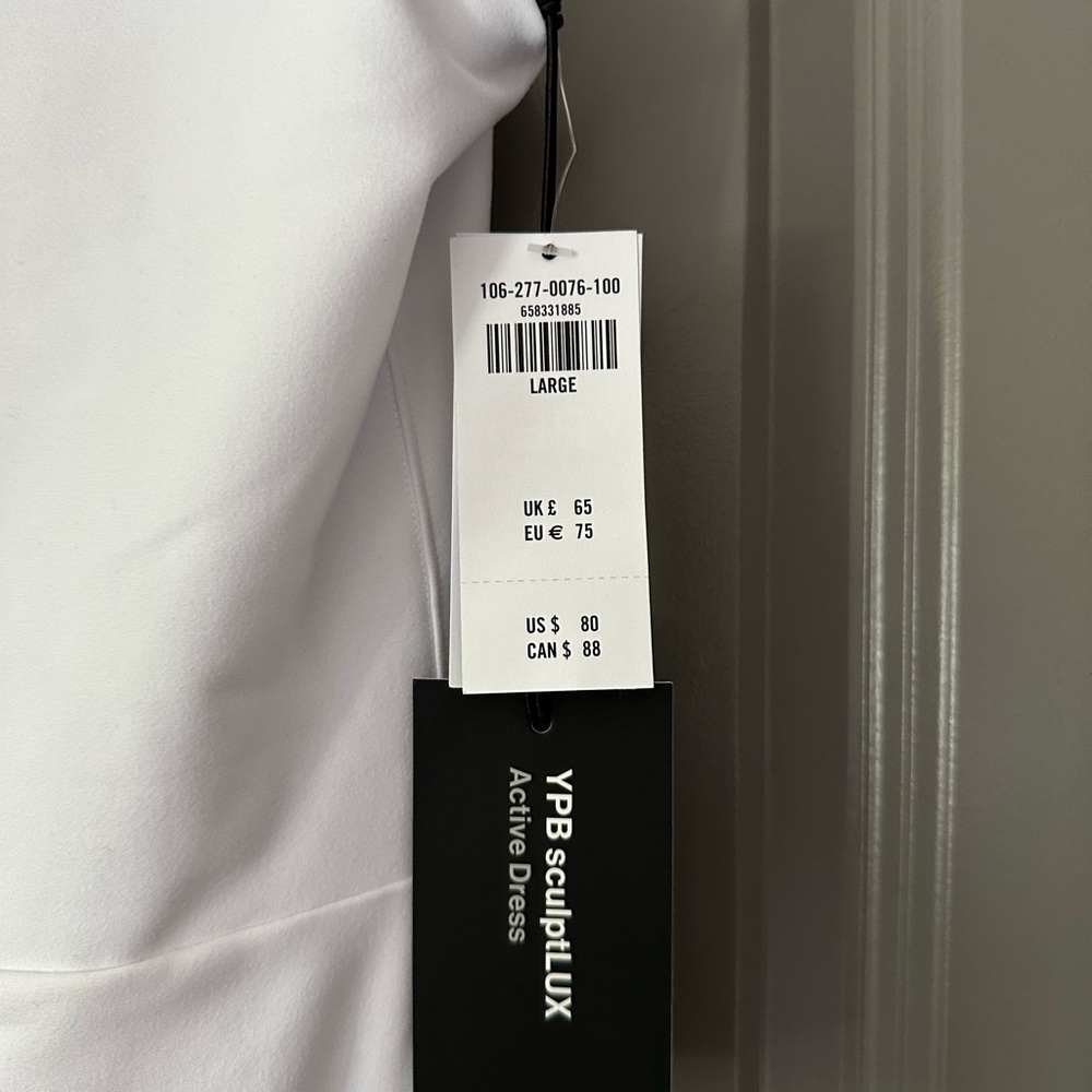 Abercrombie & Fitch YPB sculptLUX active dress - Picture 2 of 4